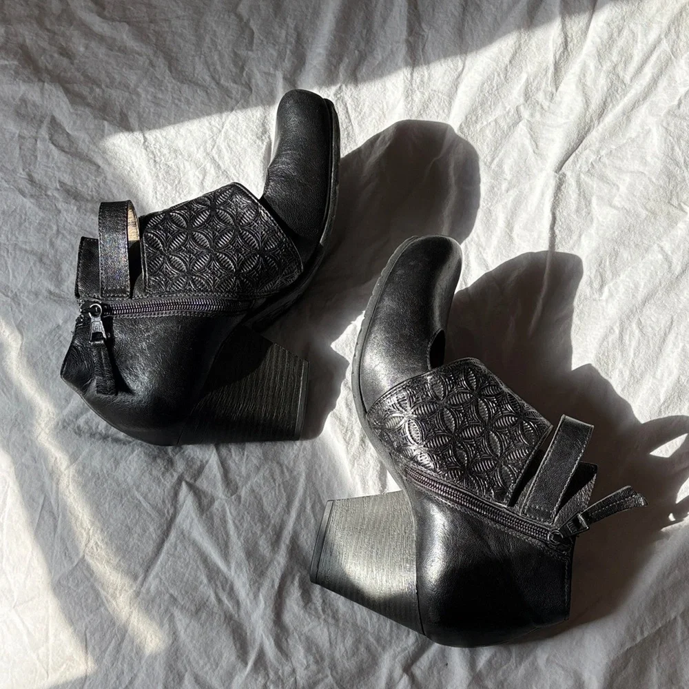 Miz Mooz Black Heeled Ankle Boots - Picture 6 of 8